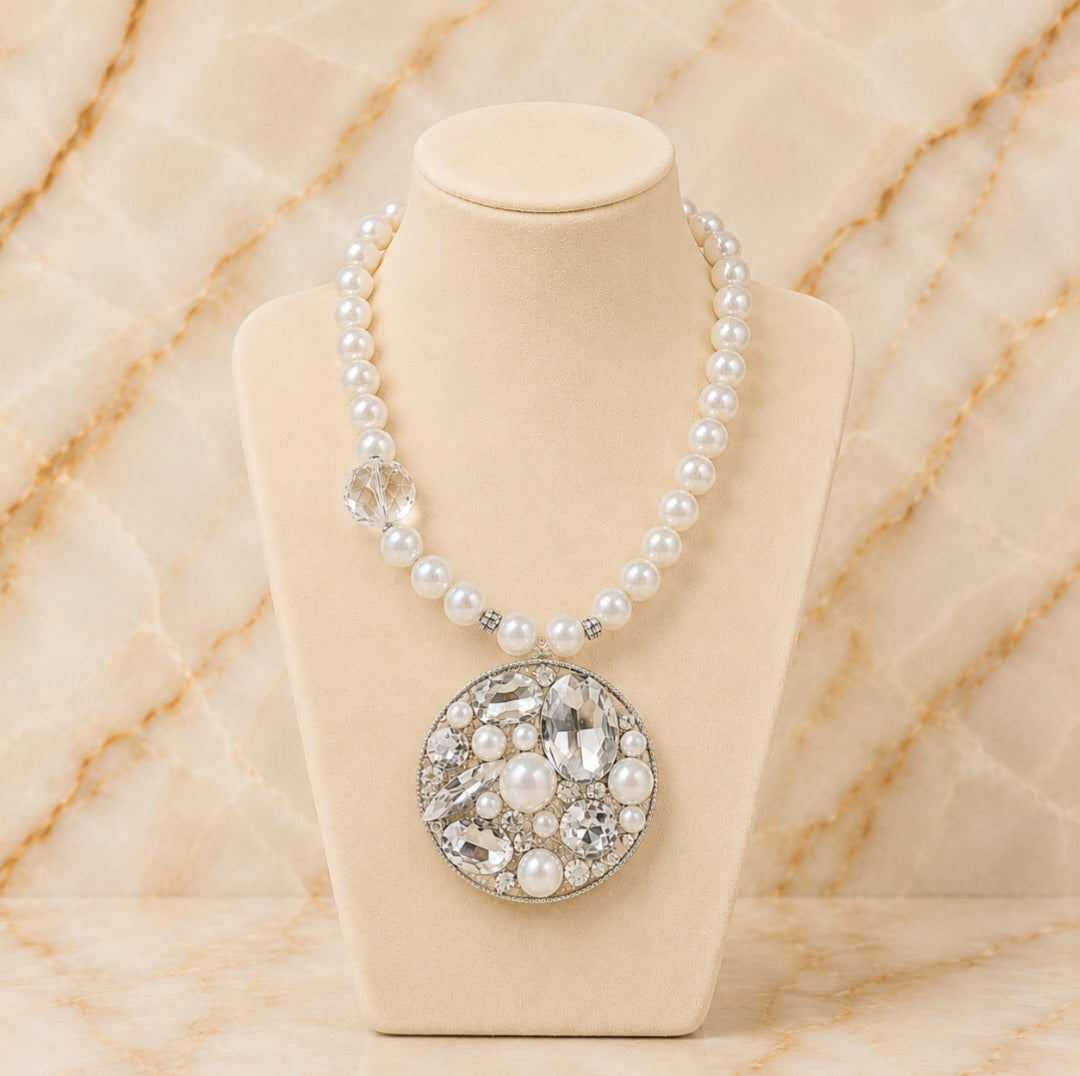 Radiance of Distinction